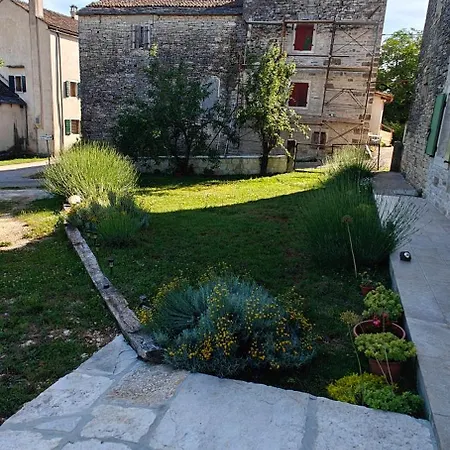 Casa Evelina * Cepic